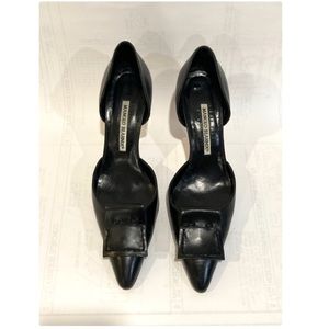 Manolo Blahnik D’Orsay Kitten Heel Pumps - size 37.5